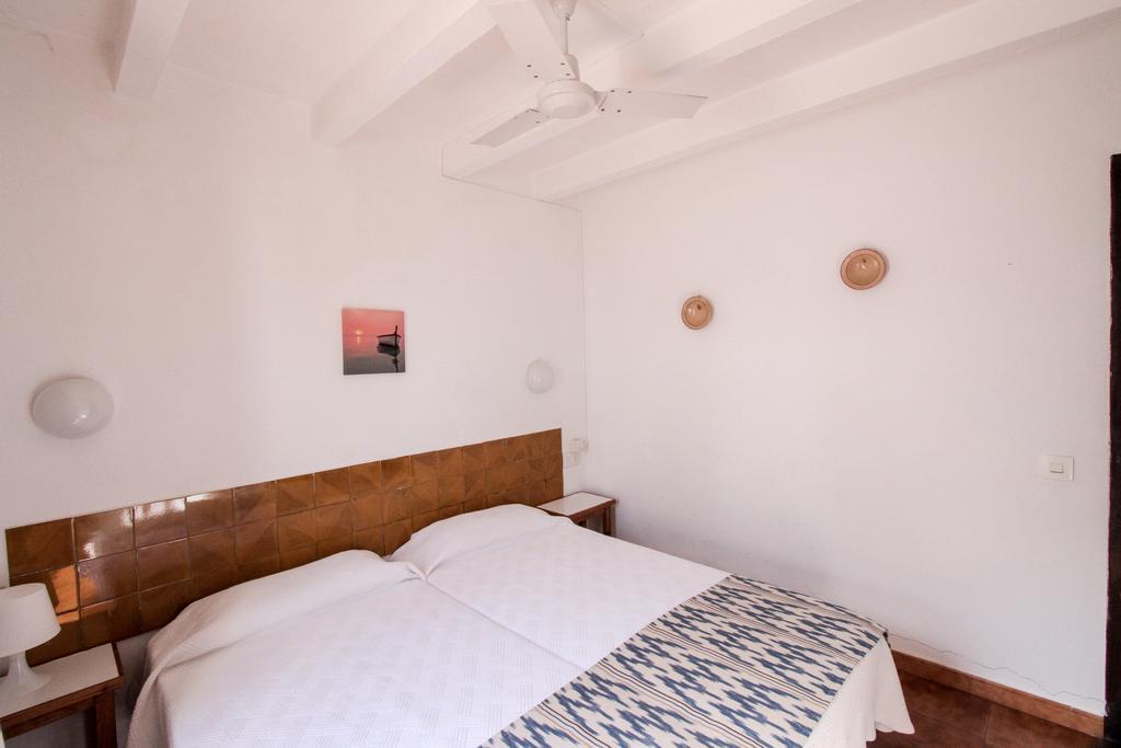 Apartamentos Sa Cala Cala Morell Buitenkant foto