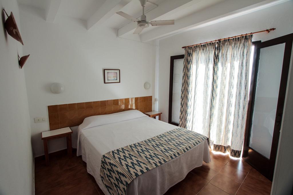 Apartamentos Sa Cala Cala Morell Buitenkant foto